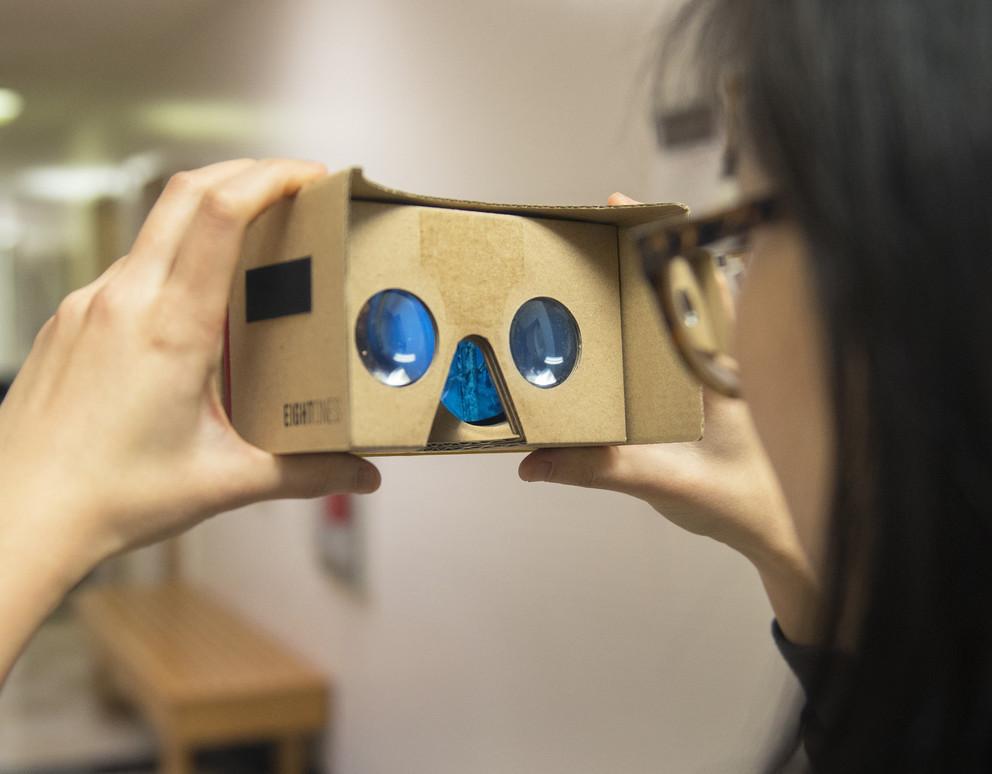 Using a cardboard viewer